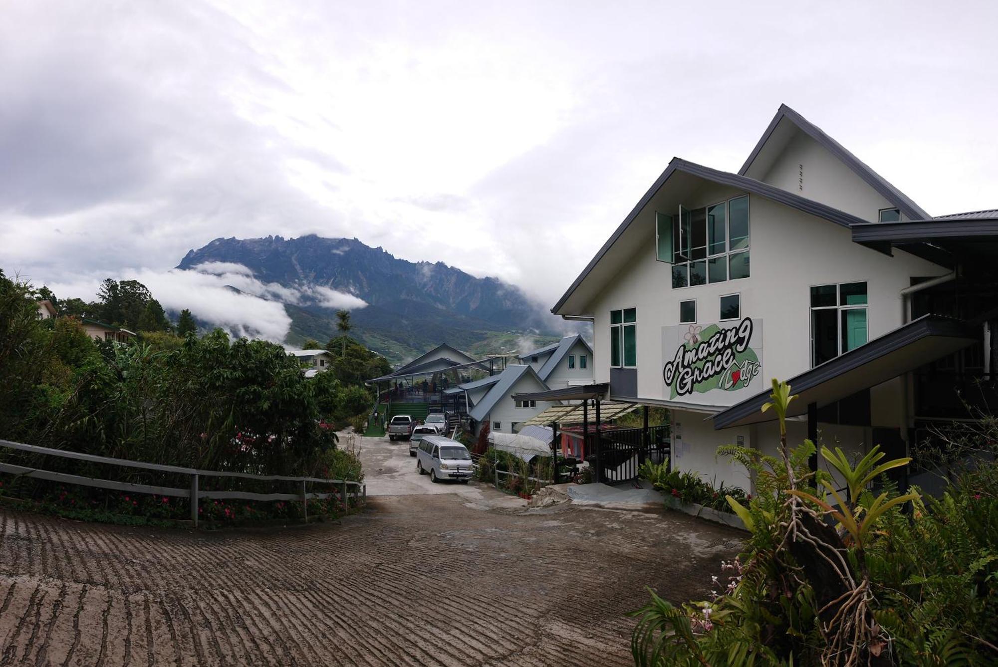 Amazing Grace Lodge Kundasang Exterior photo